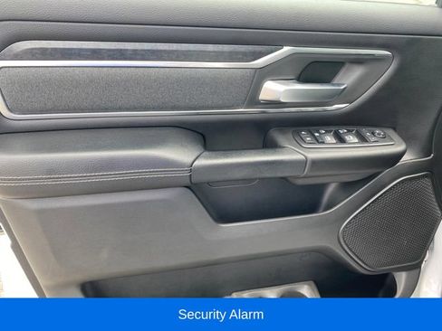 Used 2019 RAM 1500 Big Horn AWD/4WD image 17