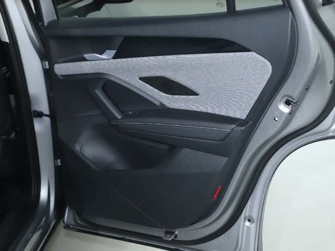 Certified 2026 Volkswagen Tiguan S FWD image 29