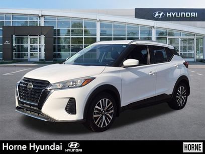 Used 2021 Nissan Kicks SV