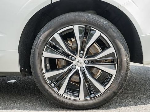 Certified 2023 Volvo XC60 T8 Plus w/ Climate Package AWD/4WD image 18