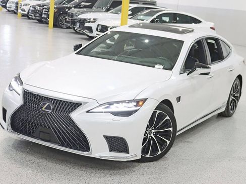 Used 2022 Lexus LS 500h AWD w/ Luxury Package image 5