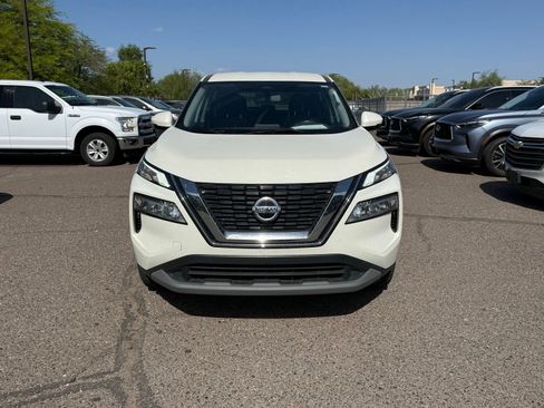 Used 2021 Nissan Rogue SV FWD image 2