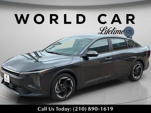 Used 2025 Kia K4 EX FWD image 3