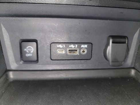 Used 2024 Nissan Sentra SV image 23