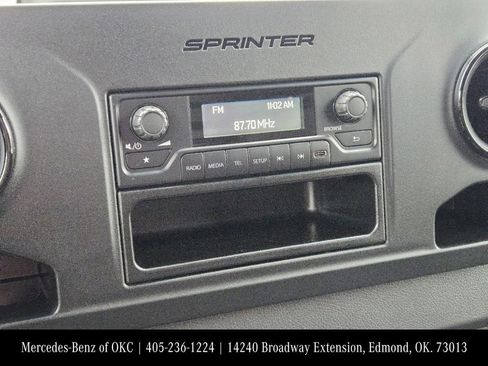 Used 2025 Mercedes-Benz Sprinter 2500 image 17