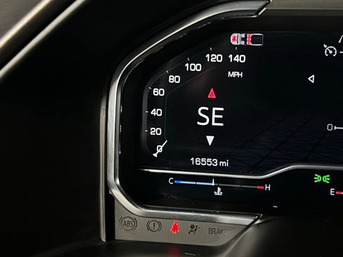 Used 2025 GMC Sierra 1500 AT4 w/ AT4 Premium Package image 18