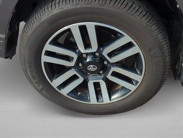 Used 2015 Toyota 4Runner Limited AWD/4WD image 26