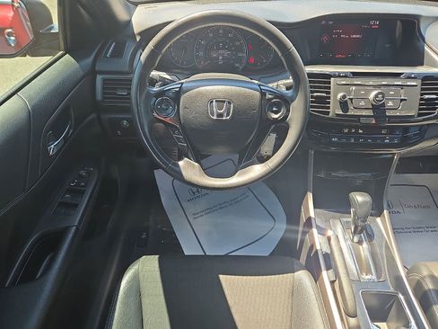 Used 2017 Honda Accord Sport image 12