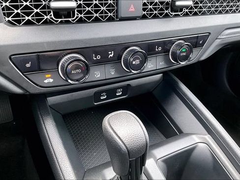 Used 2023 Honda Accord EX image 15
