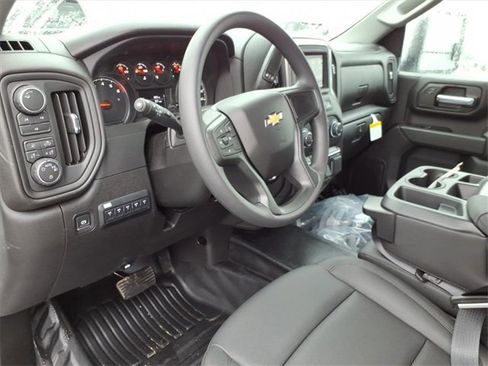 New 2026 Chevrolet Silverado 2500 W/T w/ WT Convenience Package image 6