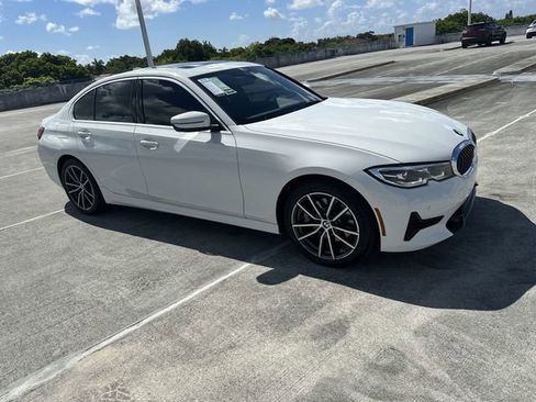 Used 2021 BMW 330i Sedan w/ Convenience Package RWD image 16