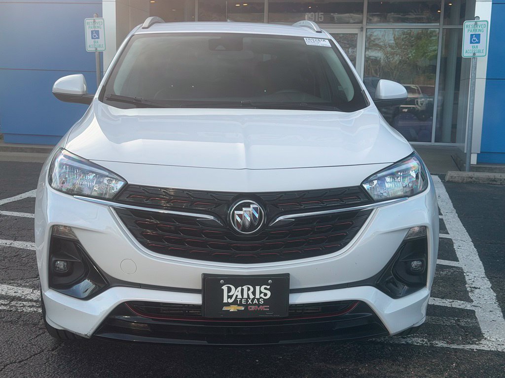 Used 2022 Buick Encore GX Select w/ Sport Touring Package FWD image 2