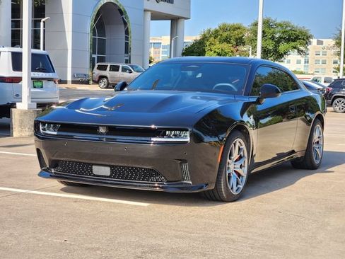 Used 2025 Dodge Charger Daytona Scat Pack w/ Track Pack AWD/4WD image 3
