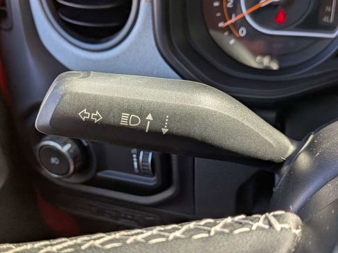 Used 2025 Jeep Wrangler Unlimited Sport AWD/4WD image 25