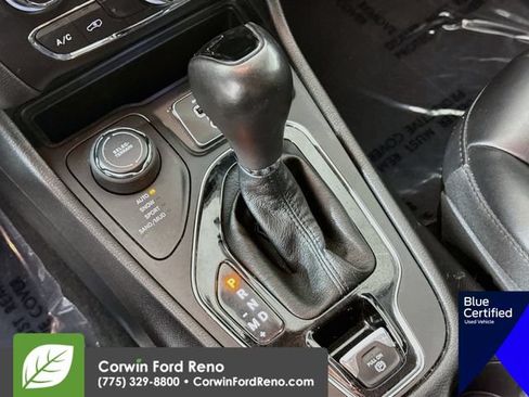 Used 2020 Jeep Cherokee Latitude Plus AWD/4WD image 19