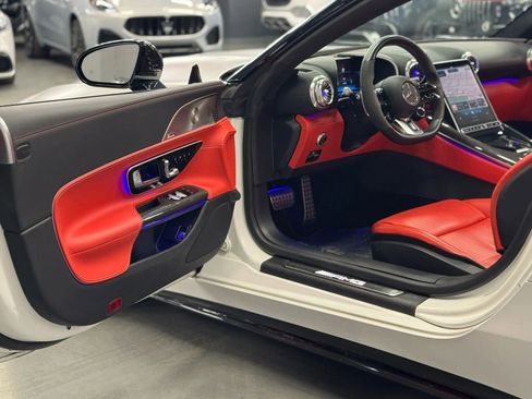 Used 2022 Mercedes-Benz SL 63 AMG 4MATIC image 23