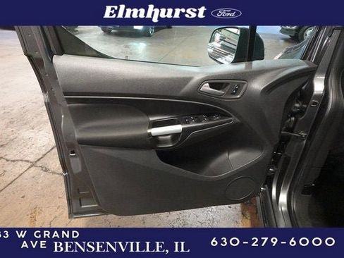 Used 2016 Ford Transit Connect XLT image 8