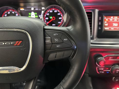 Used 2015 Dodge Charger SE RWD image 22