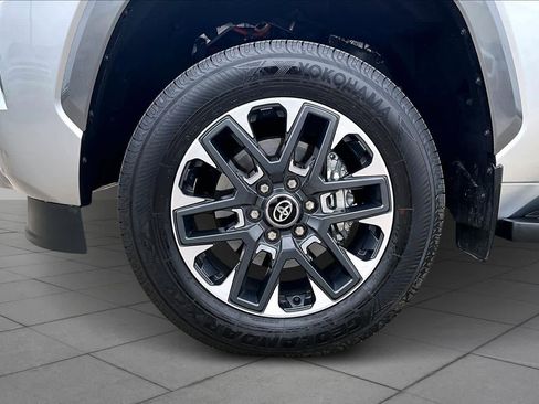 Used 2026 Toyota Sequoia Limited image 11