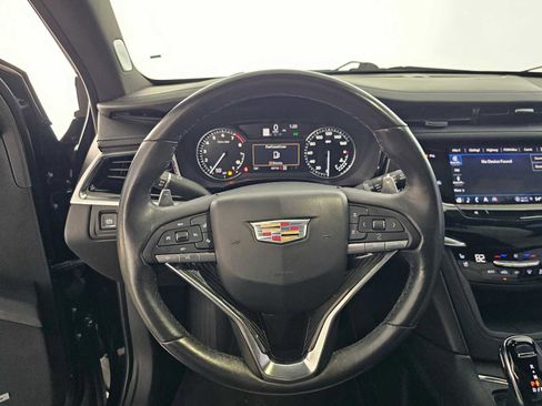 Used 2023 Cadillac XT6 Sport image 25
