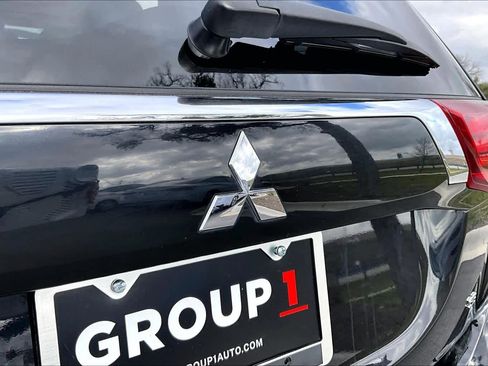 Used 2020 Mitsubishi Outlander SE image 30