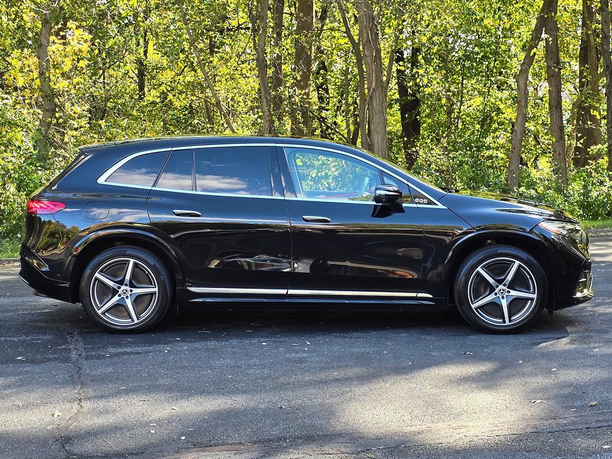 Used 2023 Mercedes-Benz EQS 580 4MATIC SUV image 7