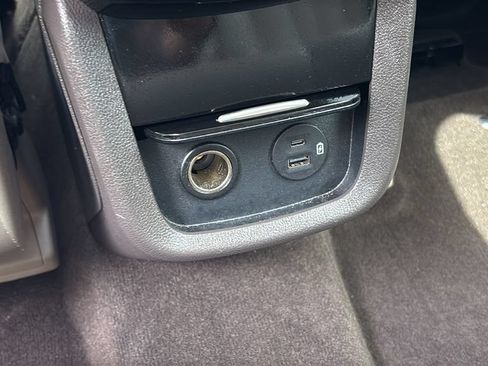 Used 2021 Lincoln Nautilus AWD image 9