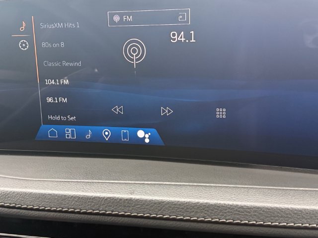 Used 2024 Cadillac XT4 Premium Luxury FWD image 8