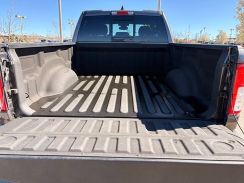 Used 2022 RAM 1500 Big Horn image 32