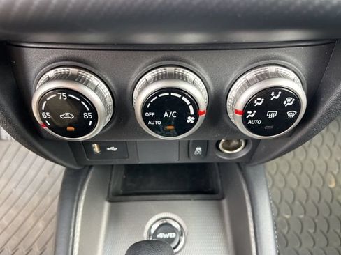 Used 2025 Mitsubishi Outlander Sport LE AWD/4WD image 24