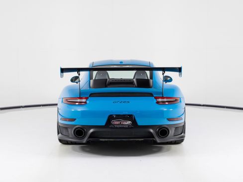 Used 2018 Porsche 911 GT2 RS image 4