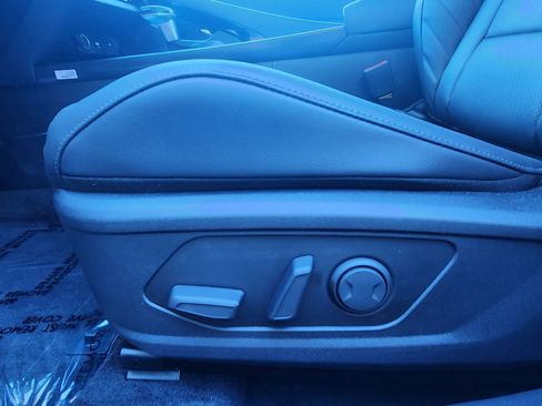 New 2026 Hyundai Elantra Limited image 10