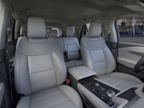 New 2025 Ford Explorer Active w/ Active Comfort Package image 10