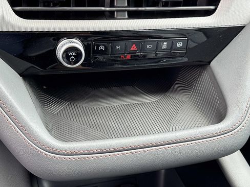 New 2026 Ford Explorer Active w/ Active Comfort Package RWD image 14