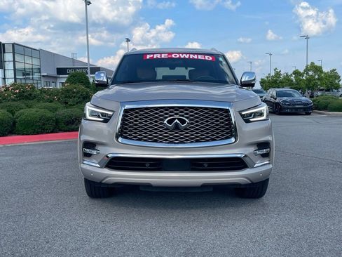 Used 2023 INFINITI QX80 Sensory w/ All-Season Package RWD image 2