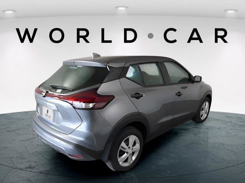 Used 2024 Nissan Kicks S image 7
