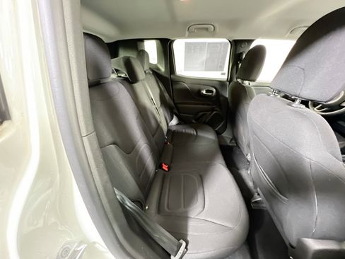 Used 2022 Jeep Renegade Latitude w/ Convenience Group image 26