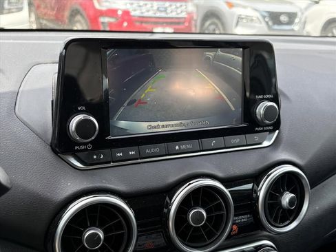 Used 2023 Nissan Sentra S image 9