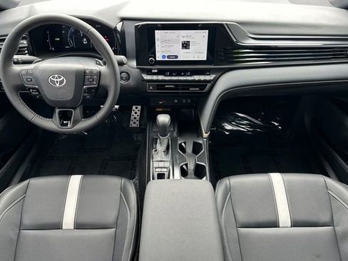 Certified 2025 Toyota Camry SE FWD image 17