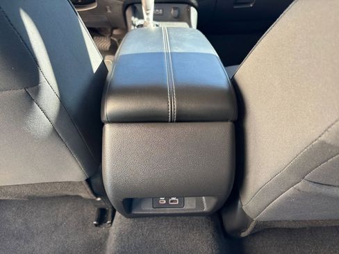 Used 2025 Nissan Altima 2.5 SV image 24