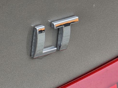 Used 2023 Chevrolet Malibu LT image 13