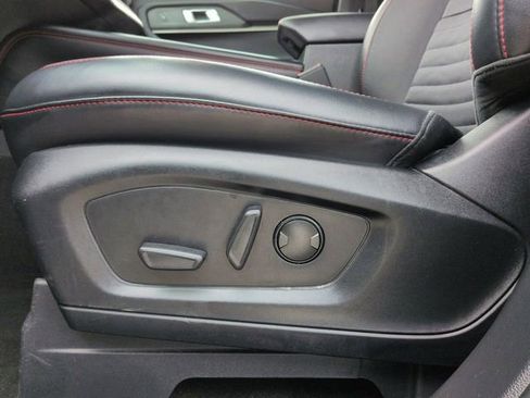 Certified 2025 Ford Explorer ST-Line image 20