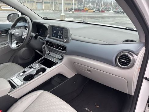 Used 2021 Hyundai Kona Limited image 11
