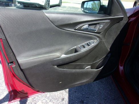 Used 2024 Chevrolet Malibu RS w/ LPO, Floor Liner Package image 12