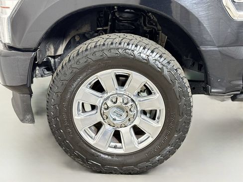 Used 2022 Ford F250 Platinum AWD/4WD image 29