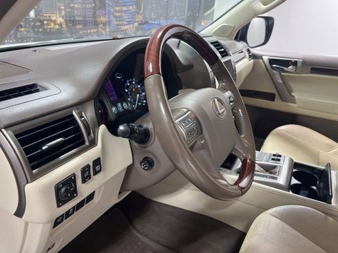 Used 2016 Lexus GX 460 image 9