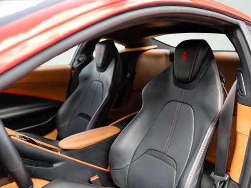Used 2022 Ferrari Roma RWD image 7