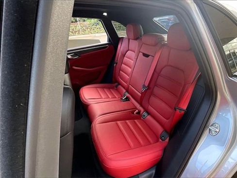 Used 2021 Porsche Macan GTS image 25