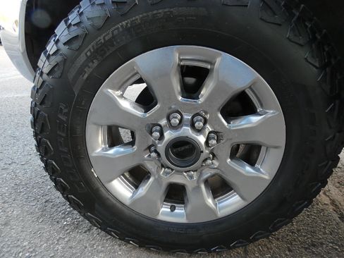 Used 2019 Ford F250 Lariat w/ Lariat Ultimate Package AWD/4WD image 8