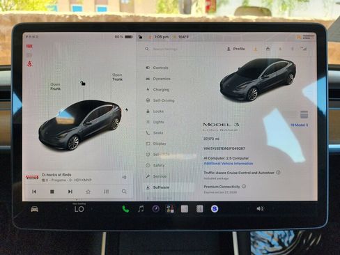 Used 2018 Tesla Model 3 Long Range RWD image 28